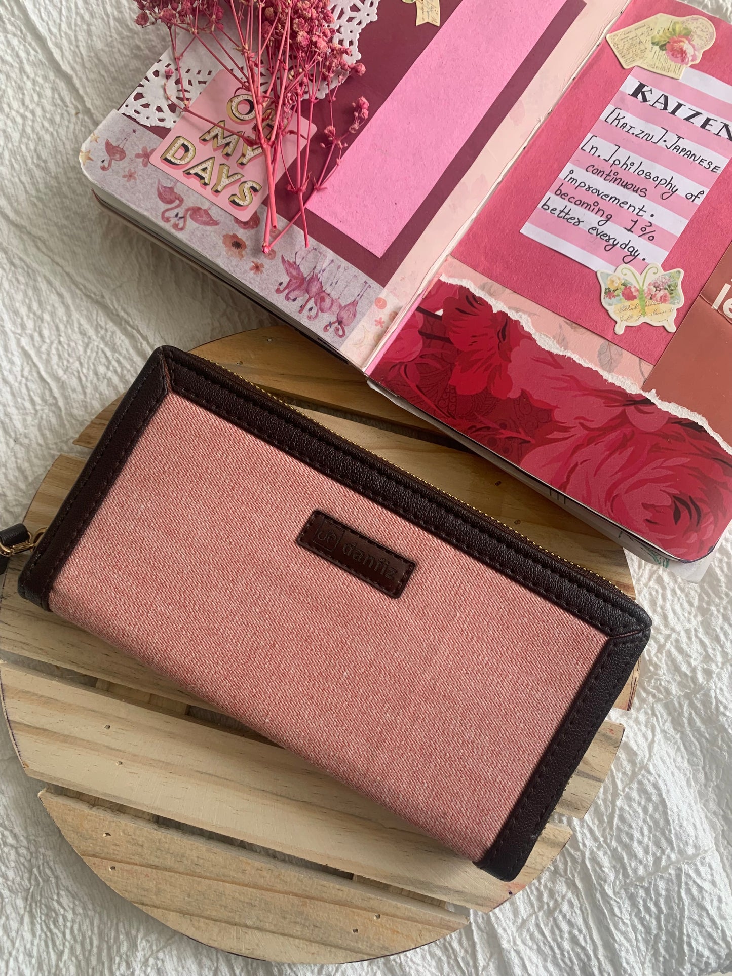 Denim wallet (pink)